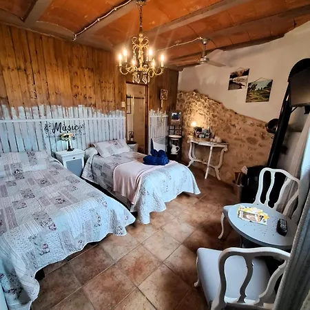 Ca La Serreta Penzion *